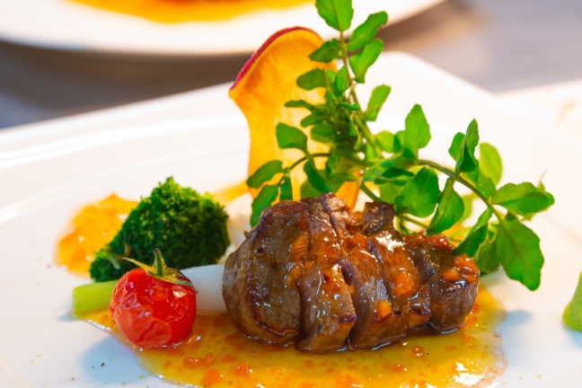 ソースから手作りするこだわりの料理