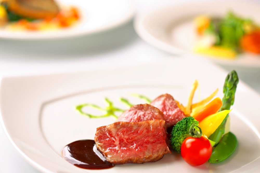 【新春15大特典】貸切ガーデン*青の挙式×美食体験